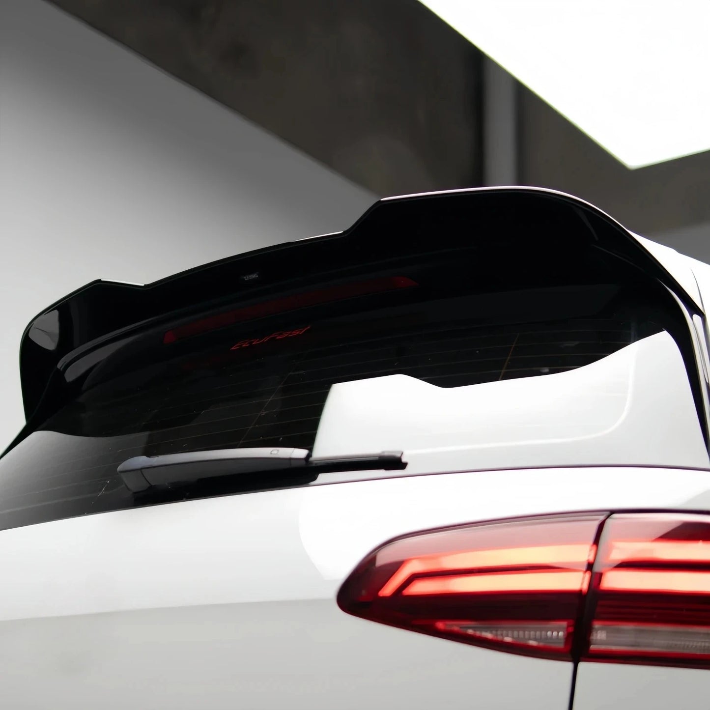Spoiler arrière sport VW Golf 7 / 7.5 (2014–2020) – Aileron de toit style R / GTI / GTD / GTE / R-Line