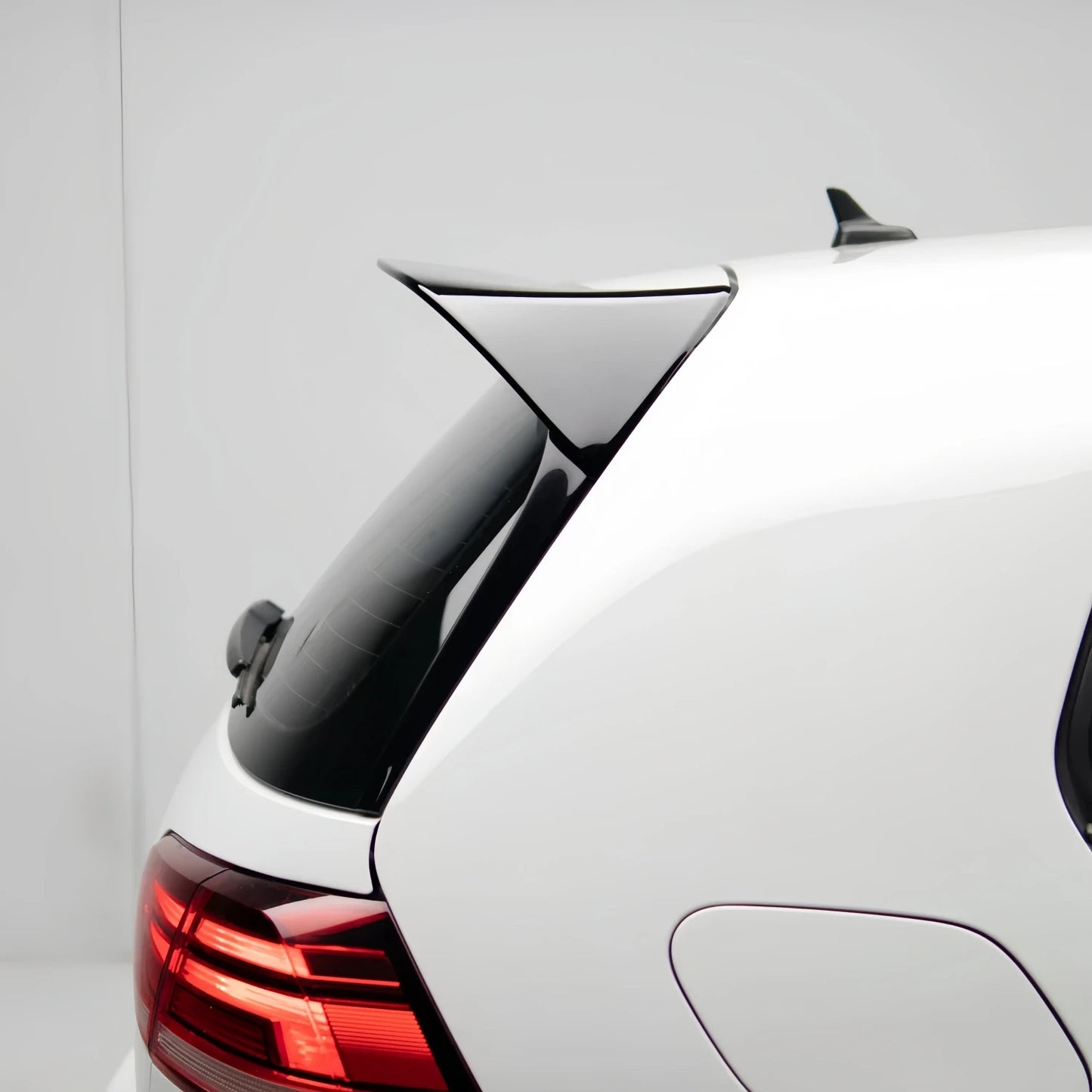 Spoiler arrière sport VW Golf 7 / 7.5 (2014–2020) – Aileron de toit style R / GTI / GTD / GTE / R-Line